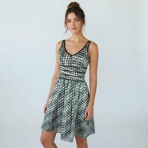 Signature By Robbie Bee Dress